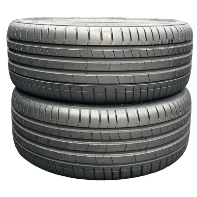 Par de Pneus Pirelli Pzero 225/40 aro 19 93Y Run Flat Seminovo