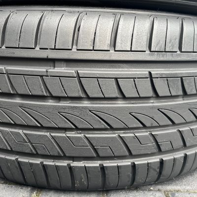 Jogo de Pneus Prinx Hirace Hp1 265/50 aro 20 111V Seminovos